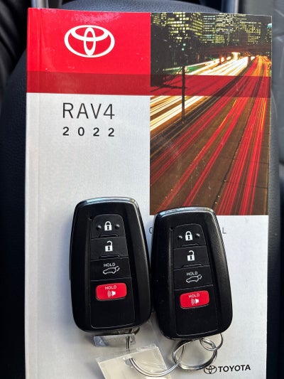 2022 Toyota RAV4 XLE