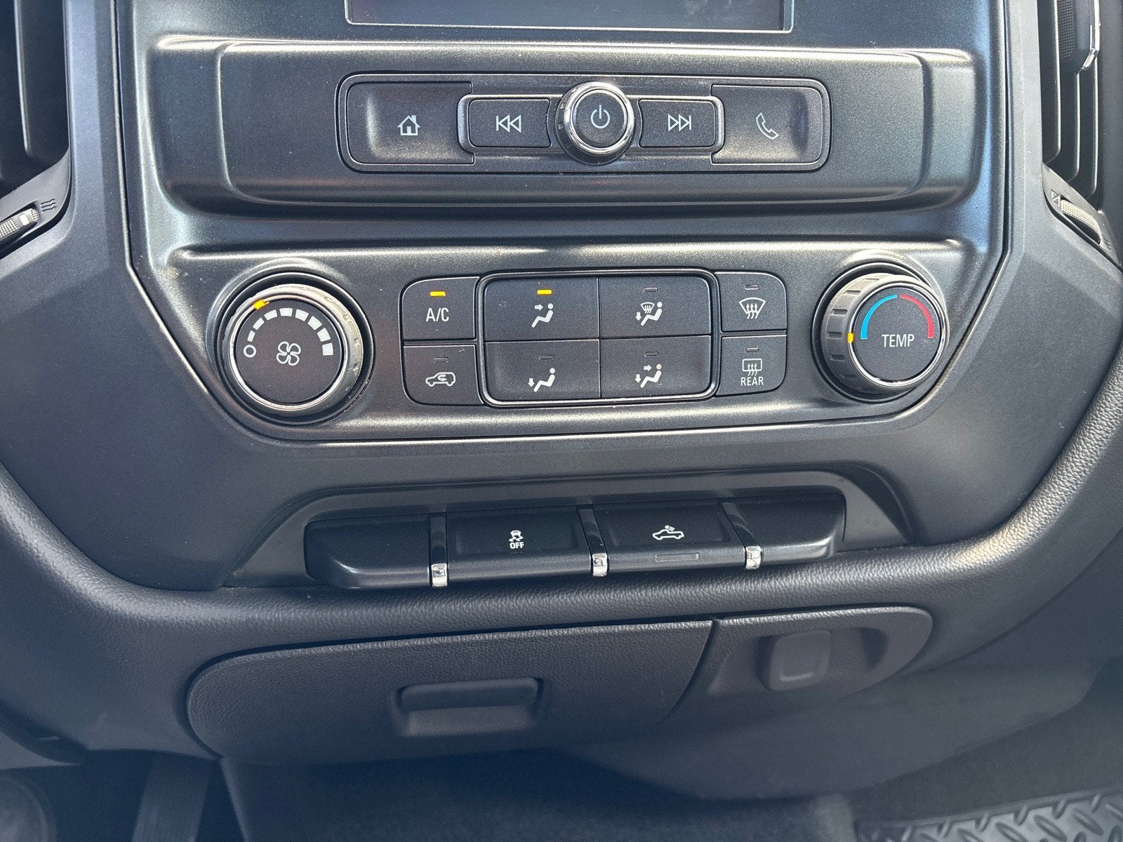 2018 Chevrolet Silverado 1500 Custom