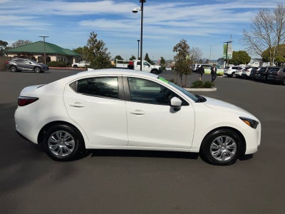 2020 Toyota Yaris Sedan L