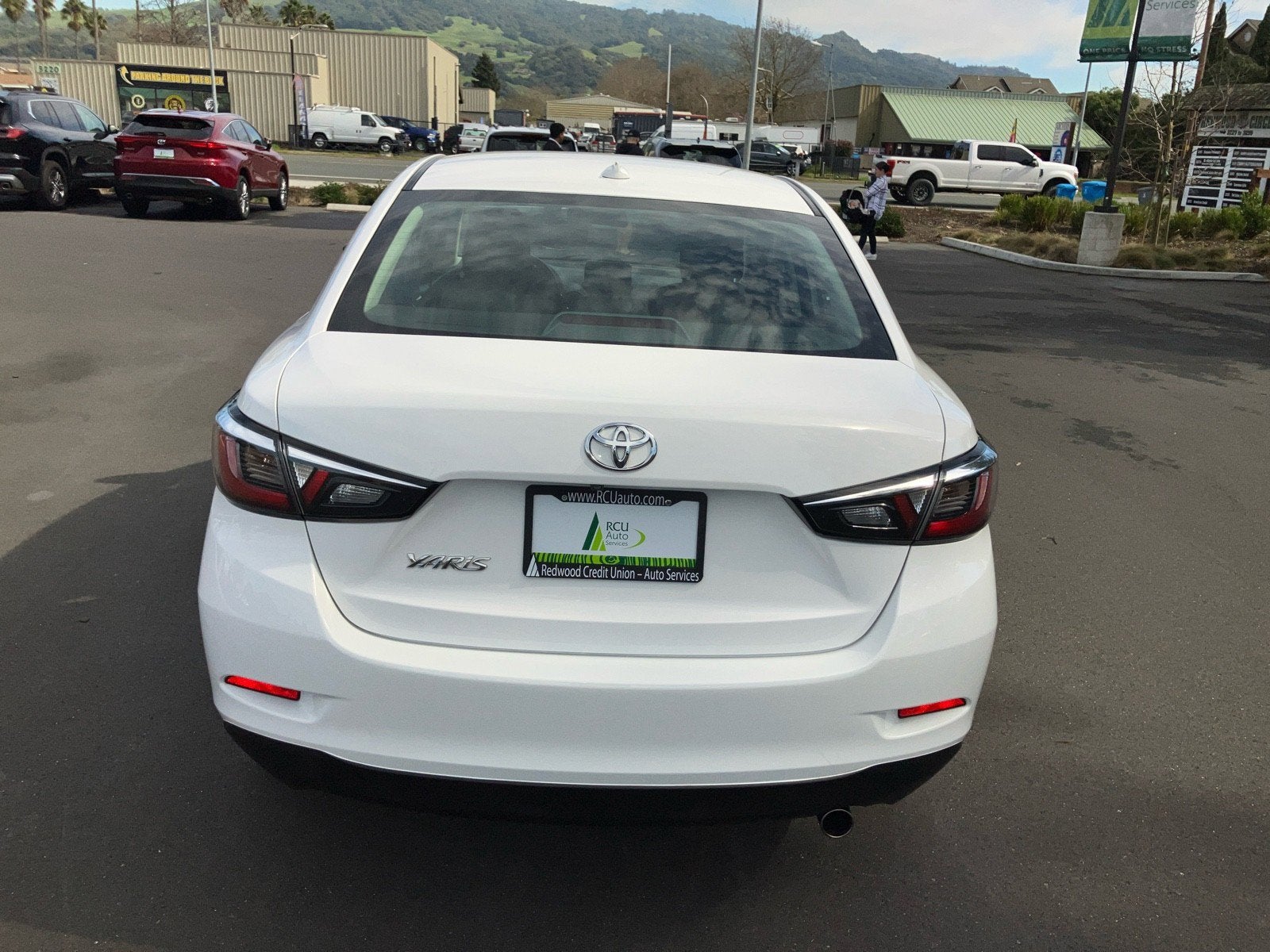 2020 Toyota Yaris Sedan L