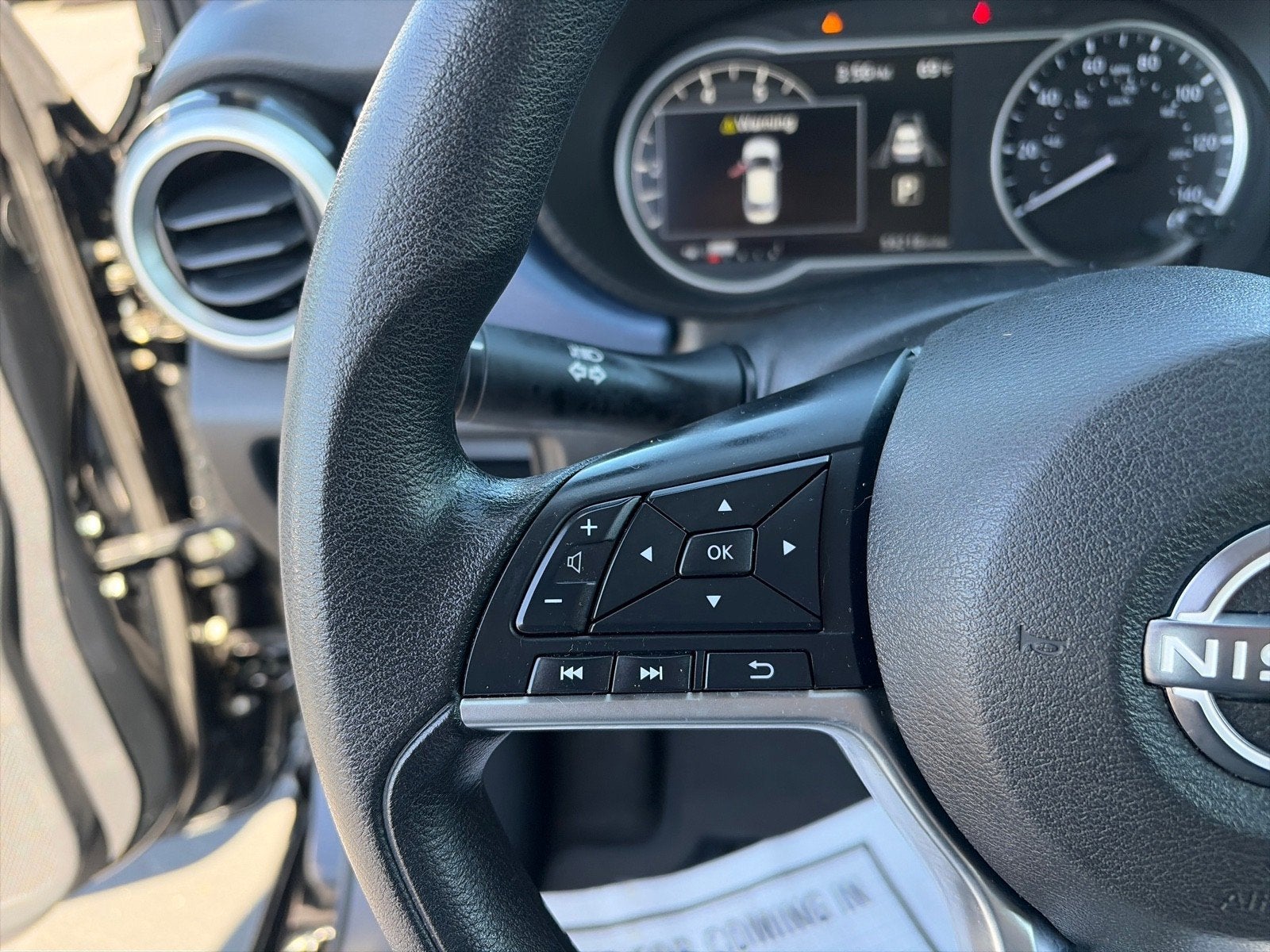 2023 Nissan Versa SV