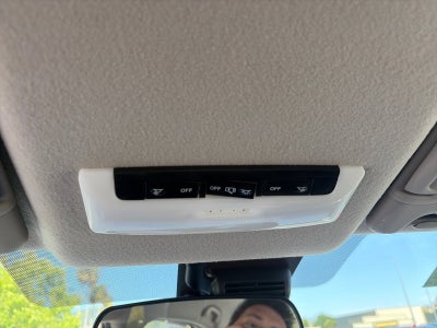2023 Nissan Versa SV
