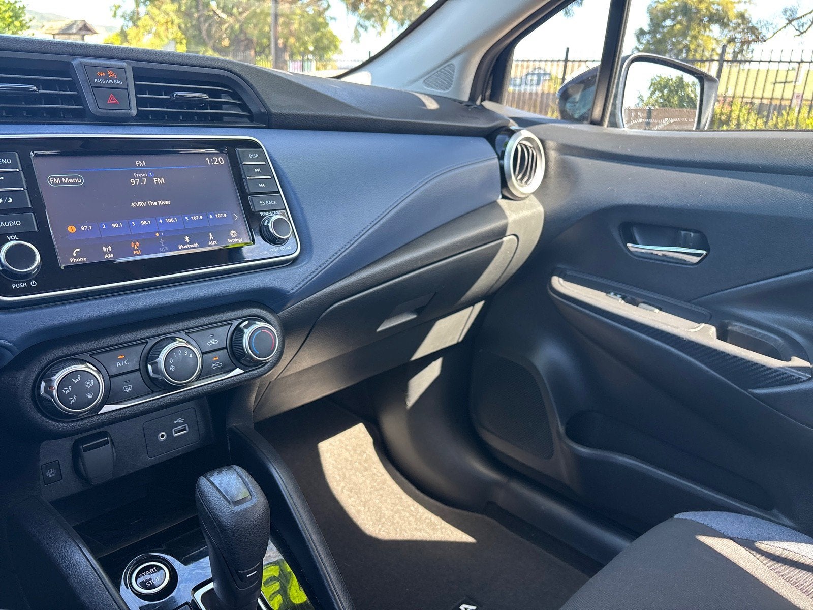 2023 Nissan Versa SV