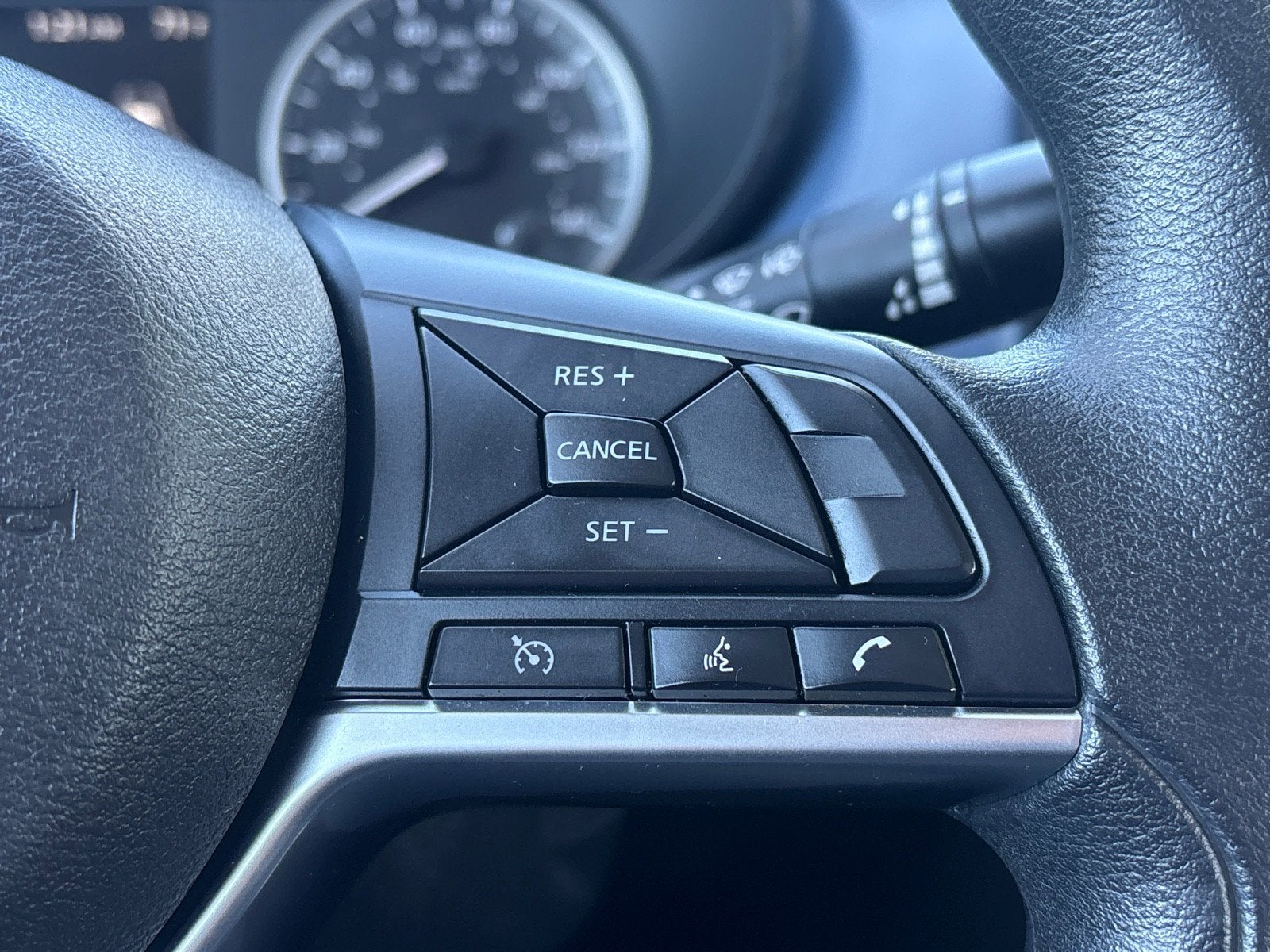 2023 Nissan Versa SV