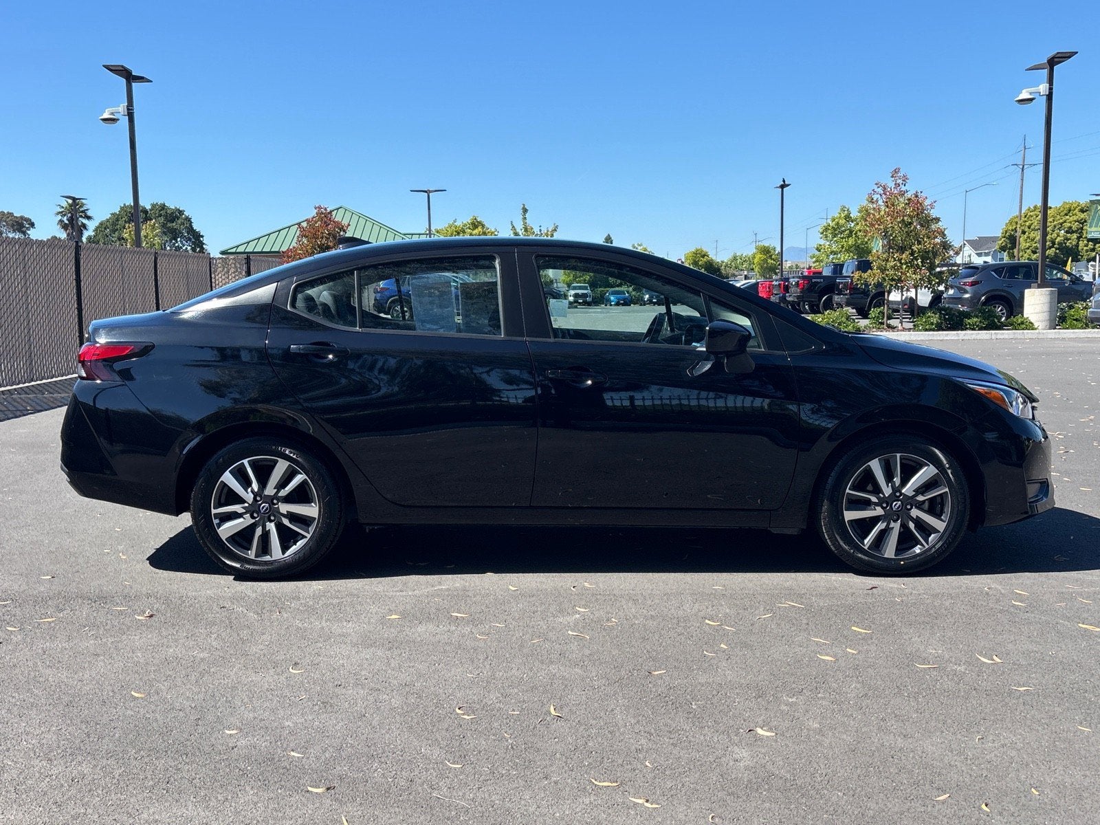 2023 Nissan Versa SV