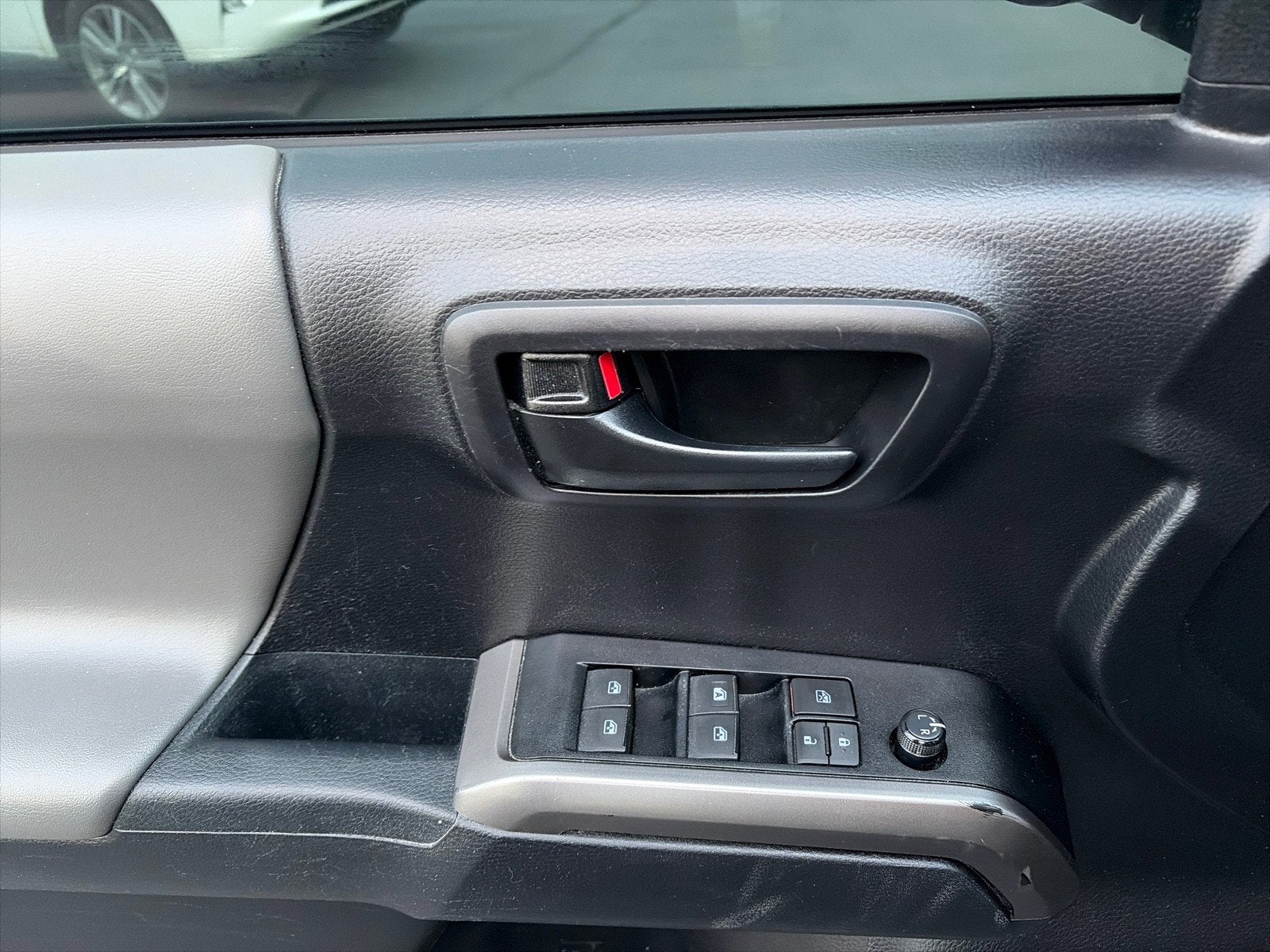 2021 Toyota Tacoma 2WD SR5