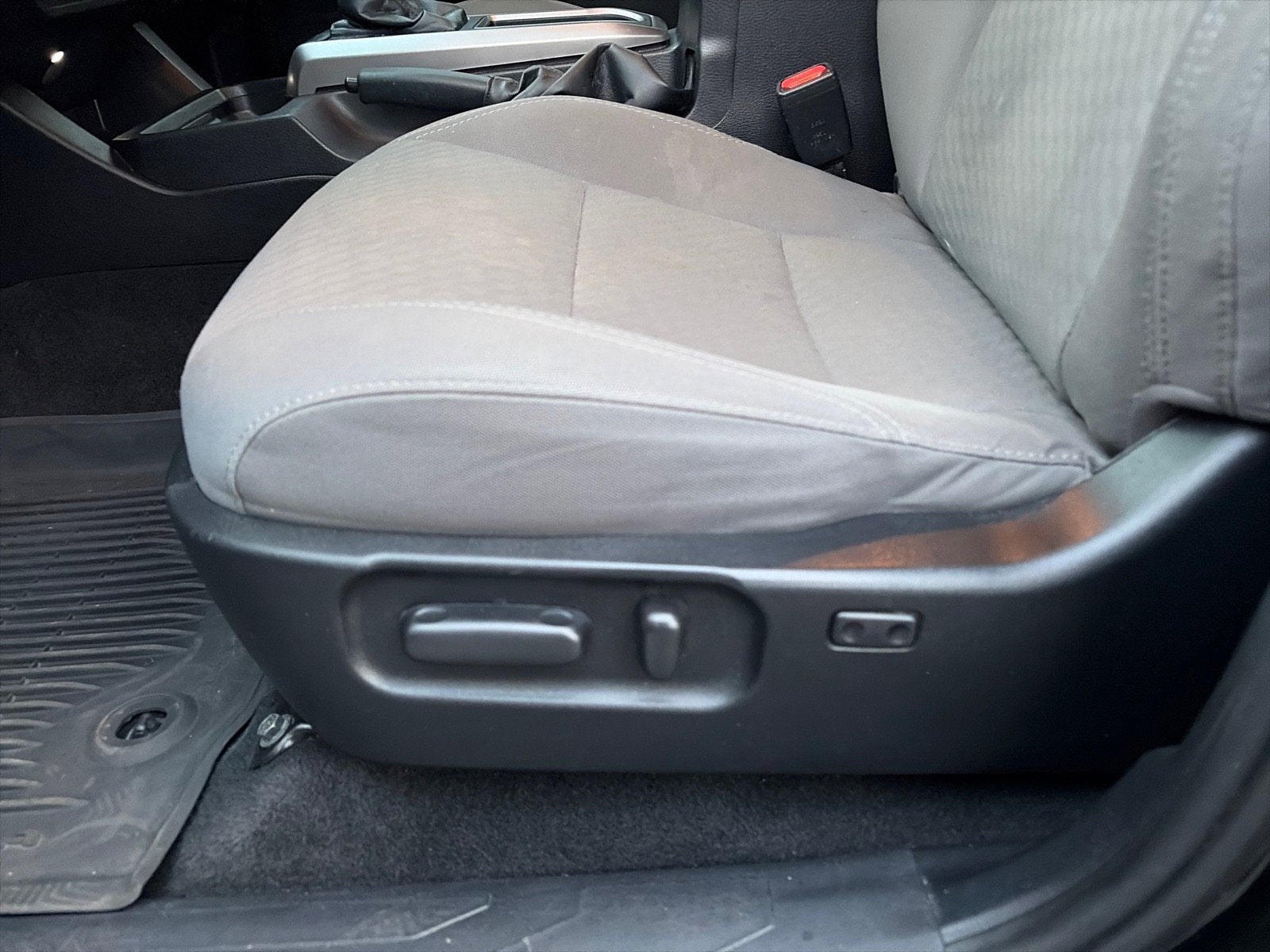 2021 Toyota Tacoma 2WD SR5