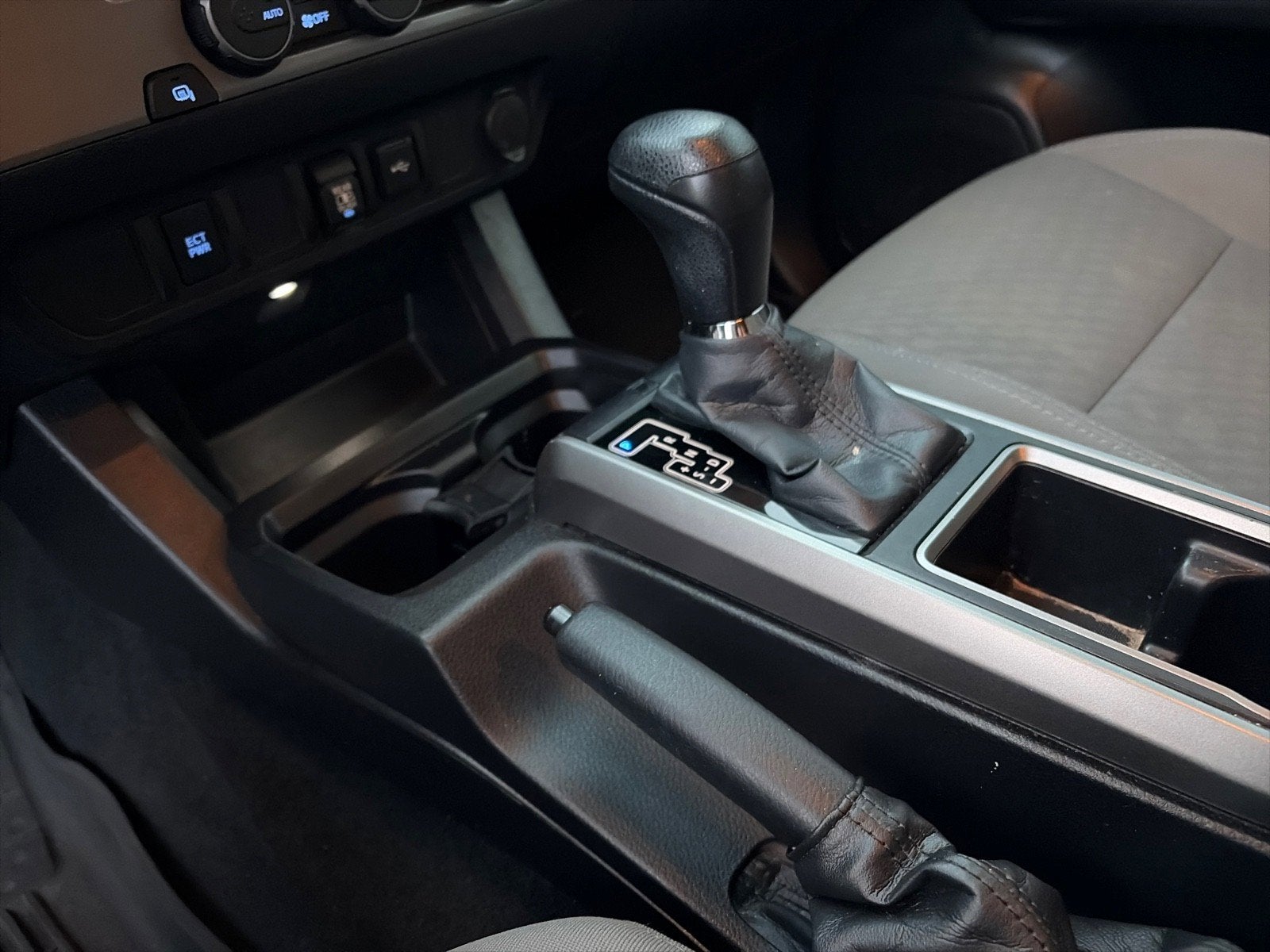 2021 Toyota Tacoma 2WD SR5