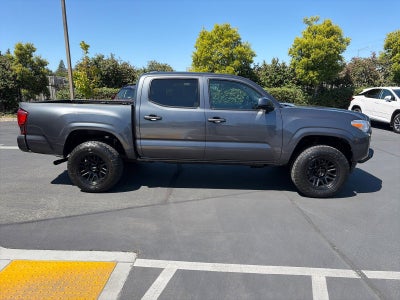 2022 Toyota Tacoma 4WD SR