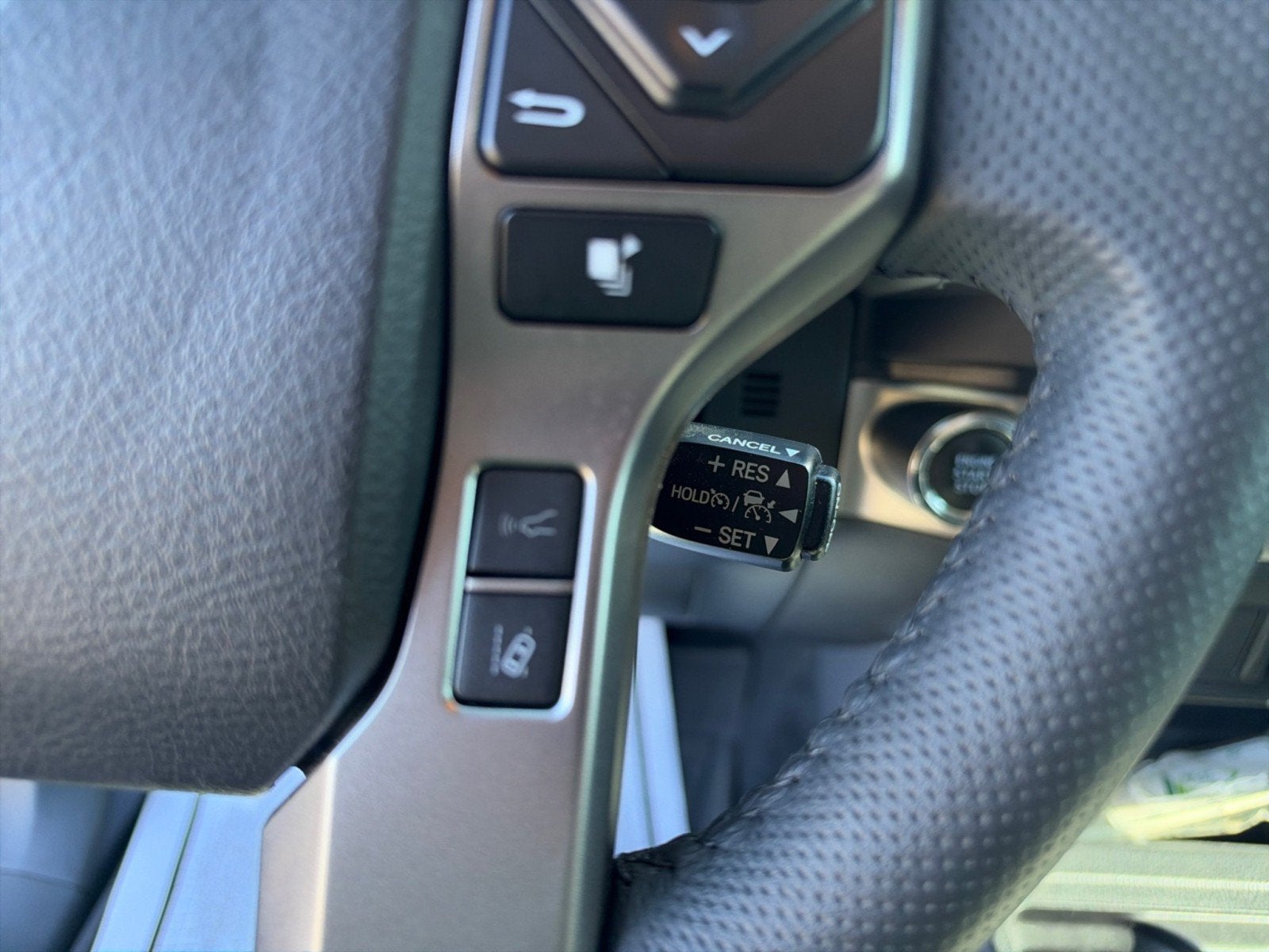 2023 Toyota Tacoma 4WD SR5