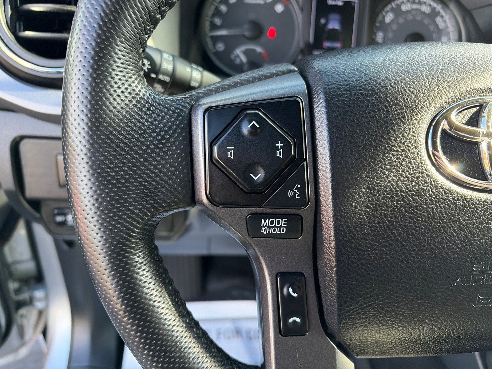 2022 Toyota Tacoma 4WD TRD Off Road