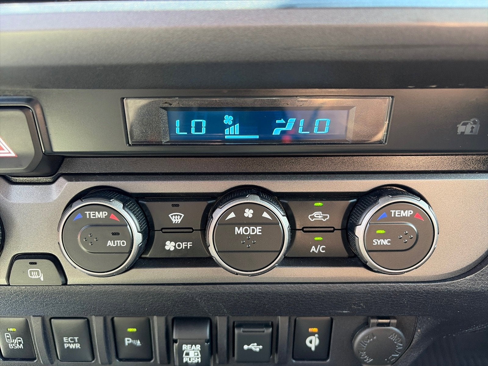 2022 Toyota Tacoma 4WD TRD Off Road