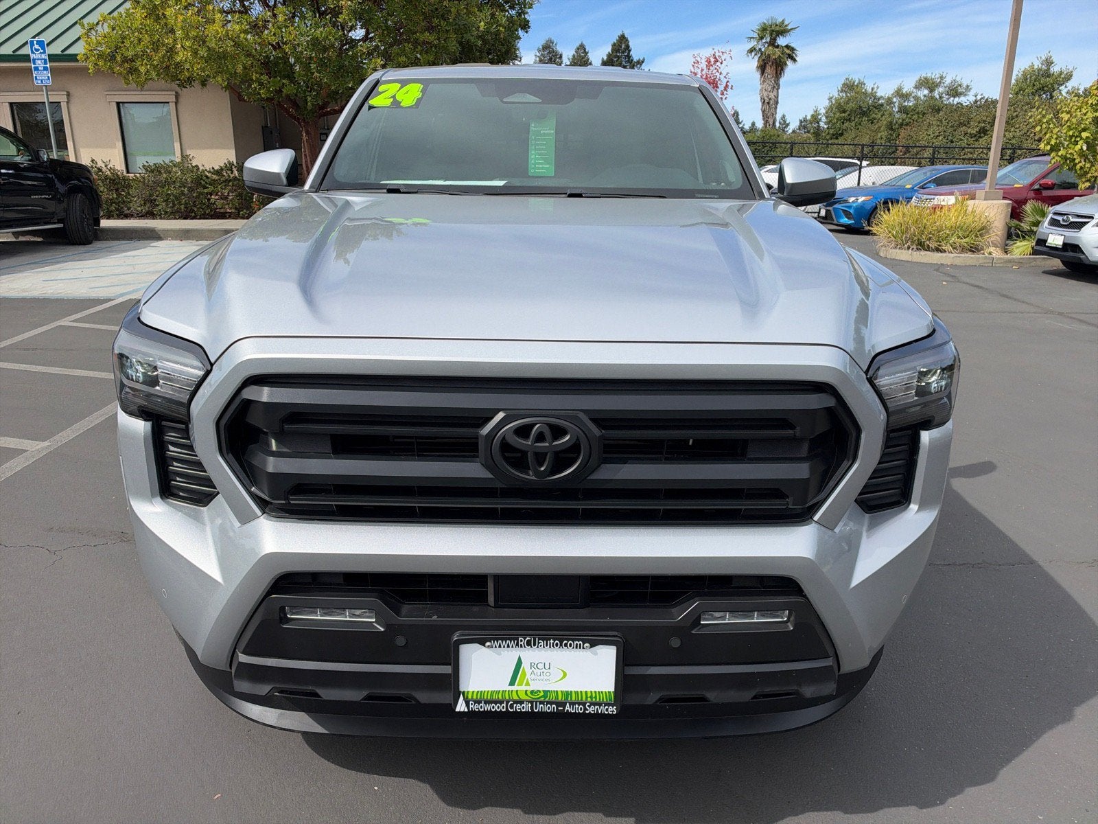 2024 Toyota Tacoma 4WD SR5