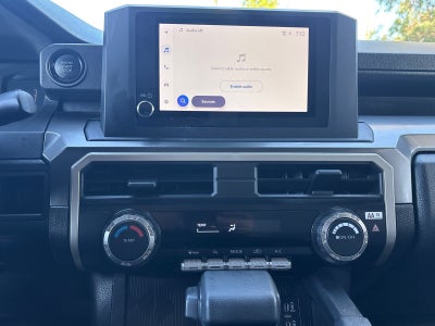 2025 Toyota Tacoma 4WD SR5