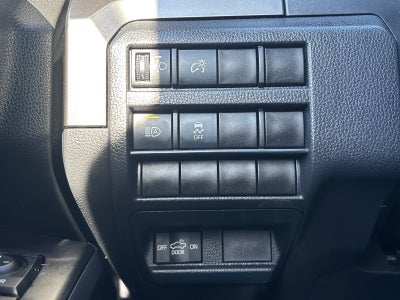 2025 Toyota Tacoma 4WD SR5