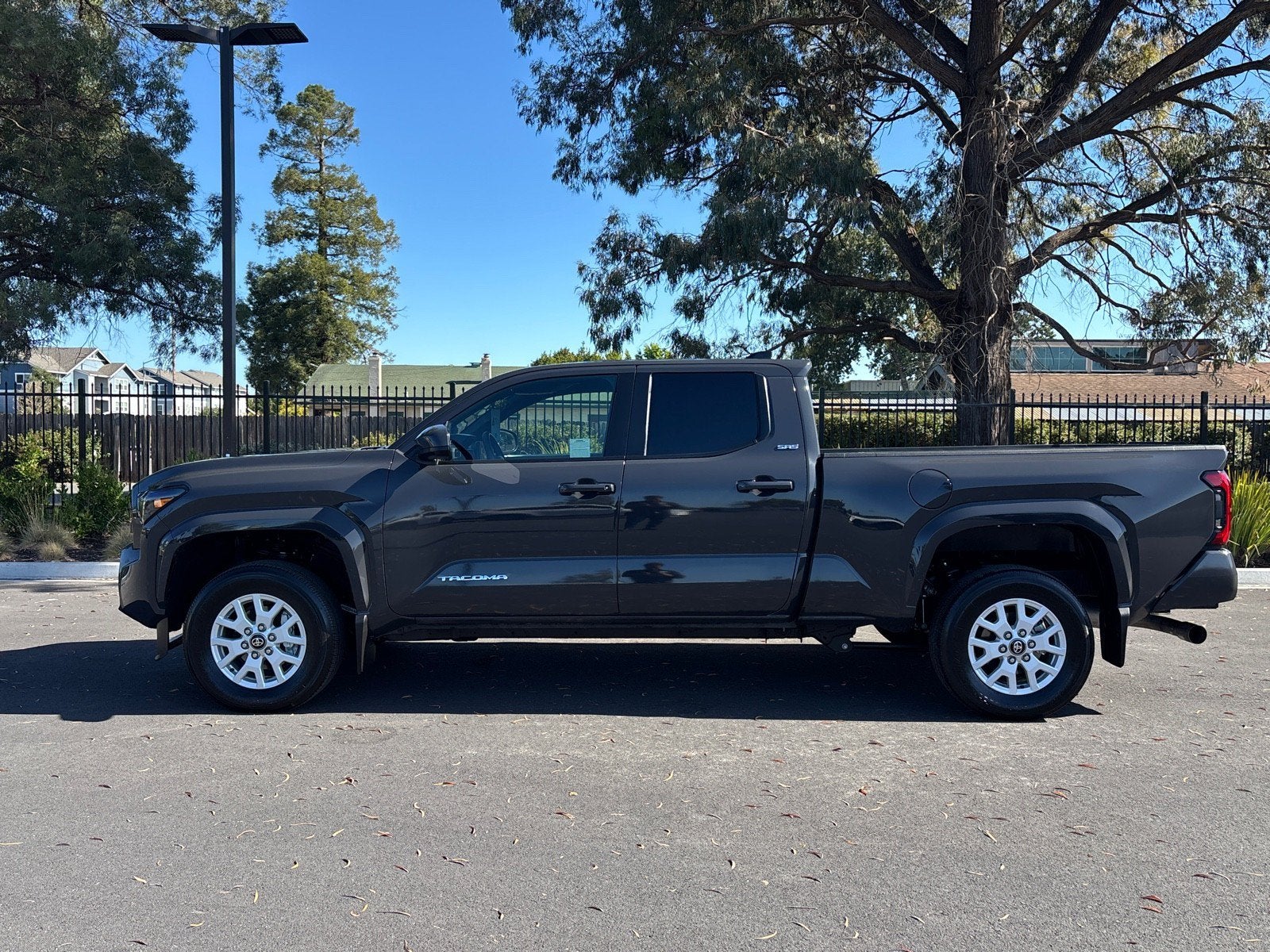 2025 Toyota Tacoma 4WD SR5