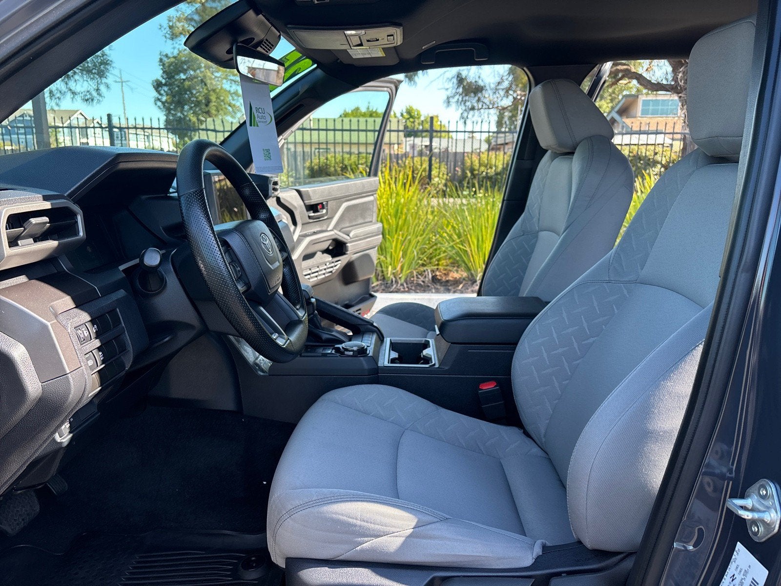 2025 Toyota Tacoma 4WD SR5
