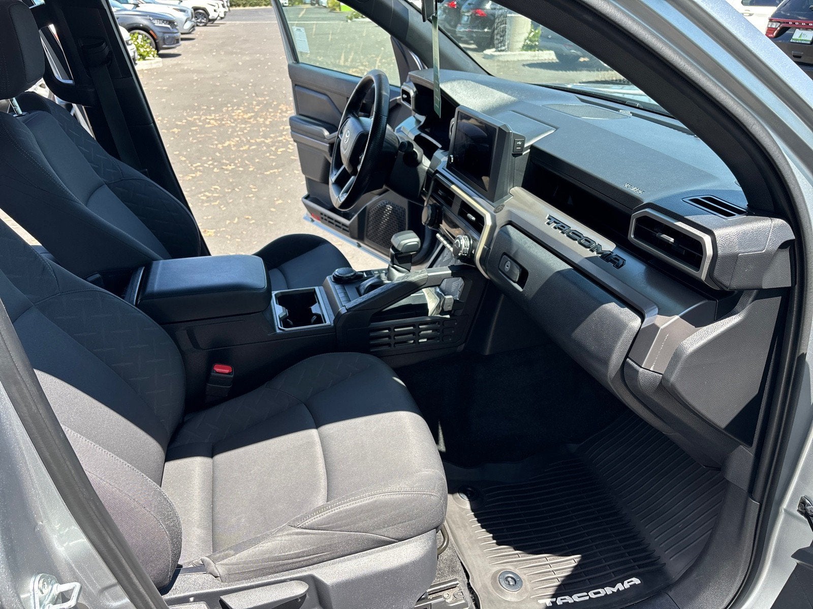 2024 Toyota Tacoma 4WD SR5