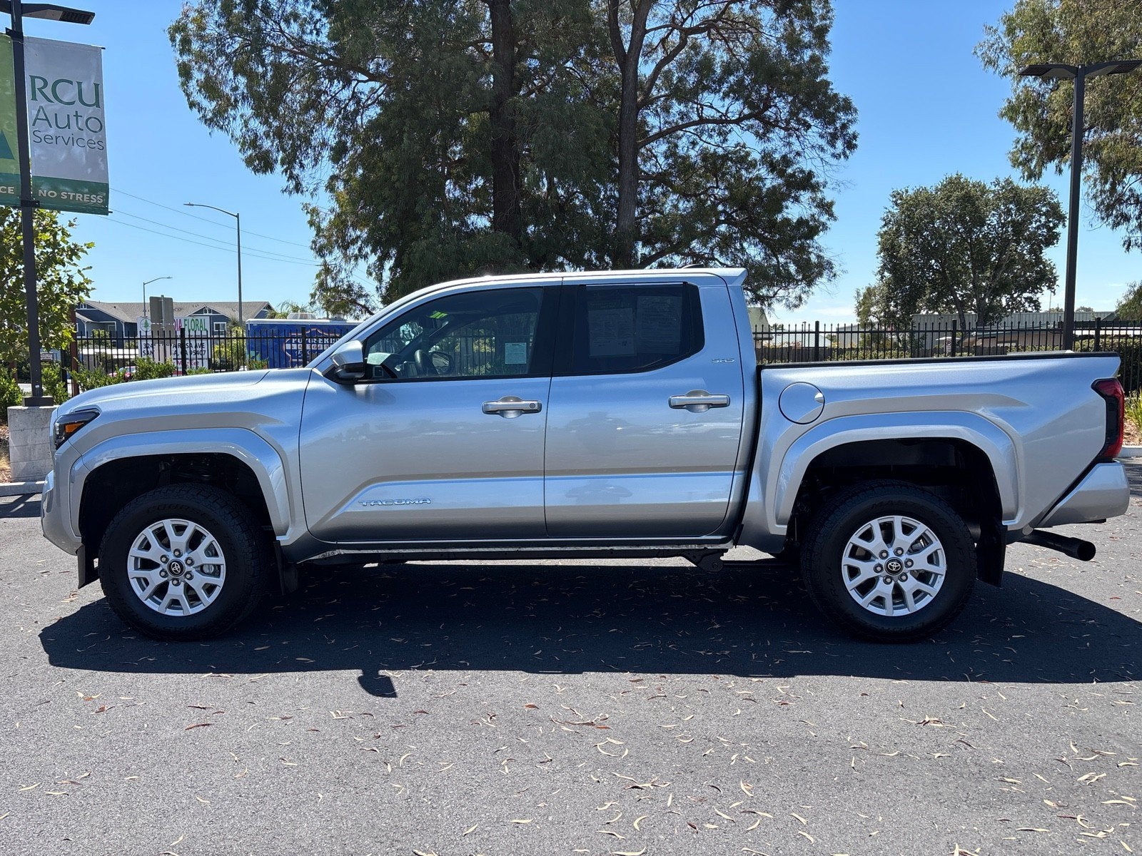 2024 Toyota Tacoma 4WD SR5