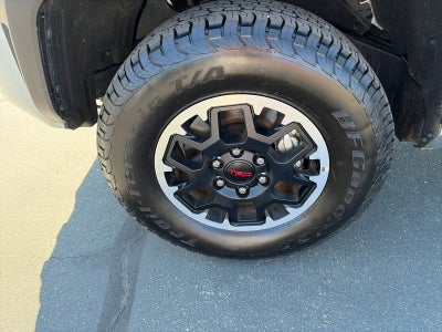 2025 Toyota Tacoma 4WD TRD Off Road
