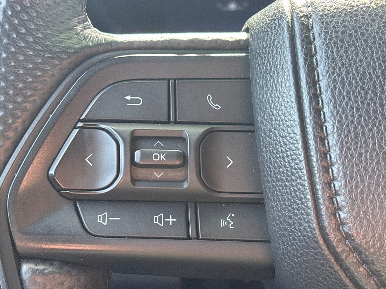 2024 Toyota Tacoma 4WD TRD Pro Hybrid