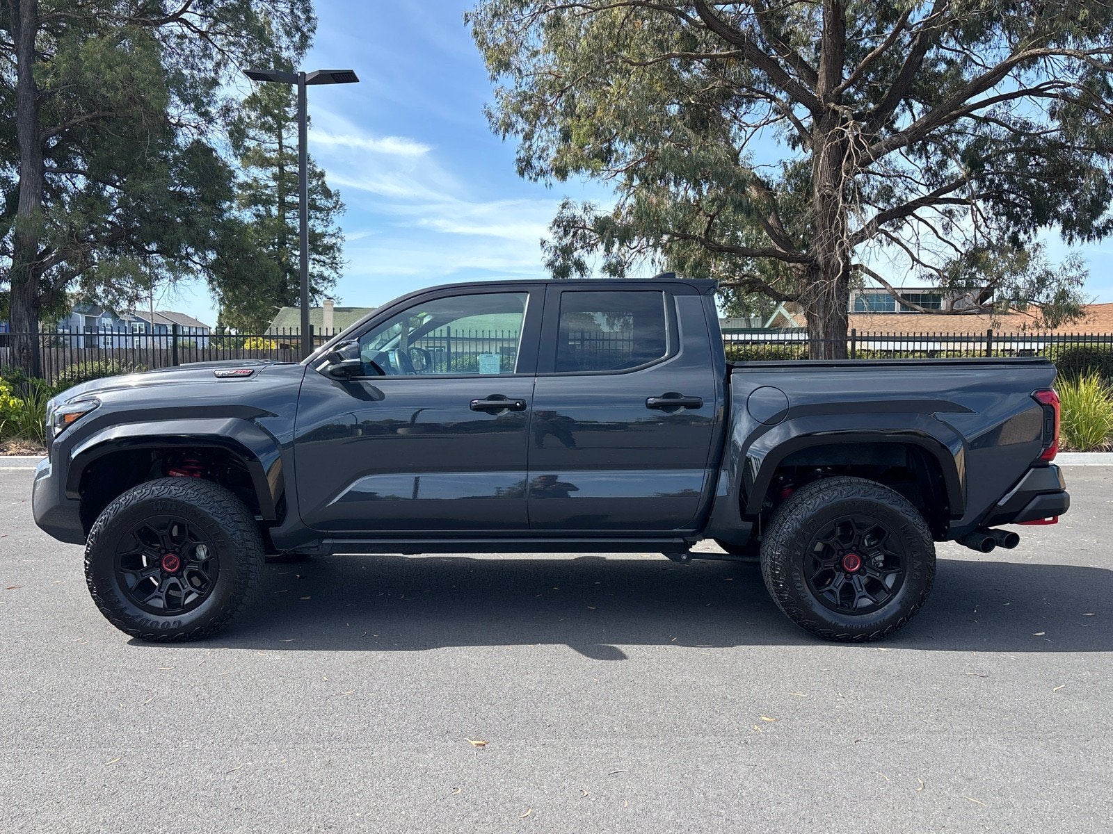 2024 Toyota Tacoma 4WD TRD Pro Hybrid