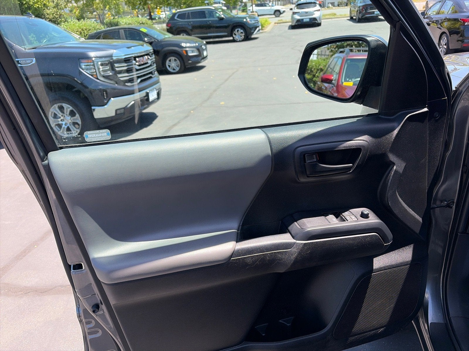 2022 Toyota Tacoma 2WD SR5