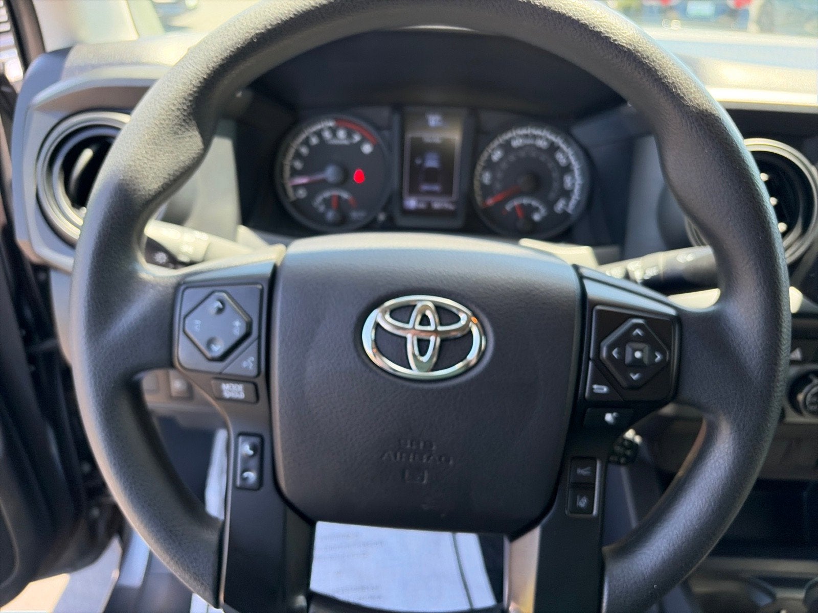 2022 Toyota Tacoma 2WD SR5