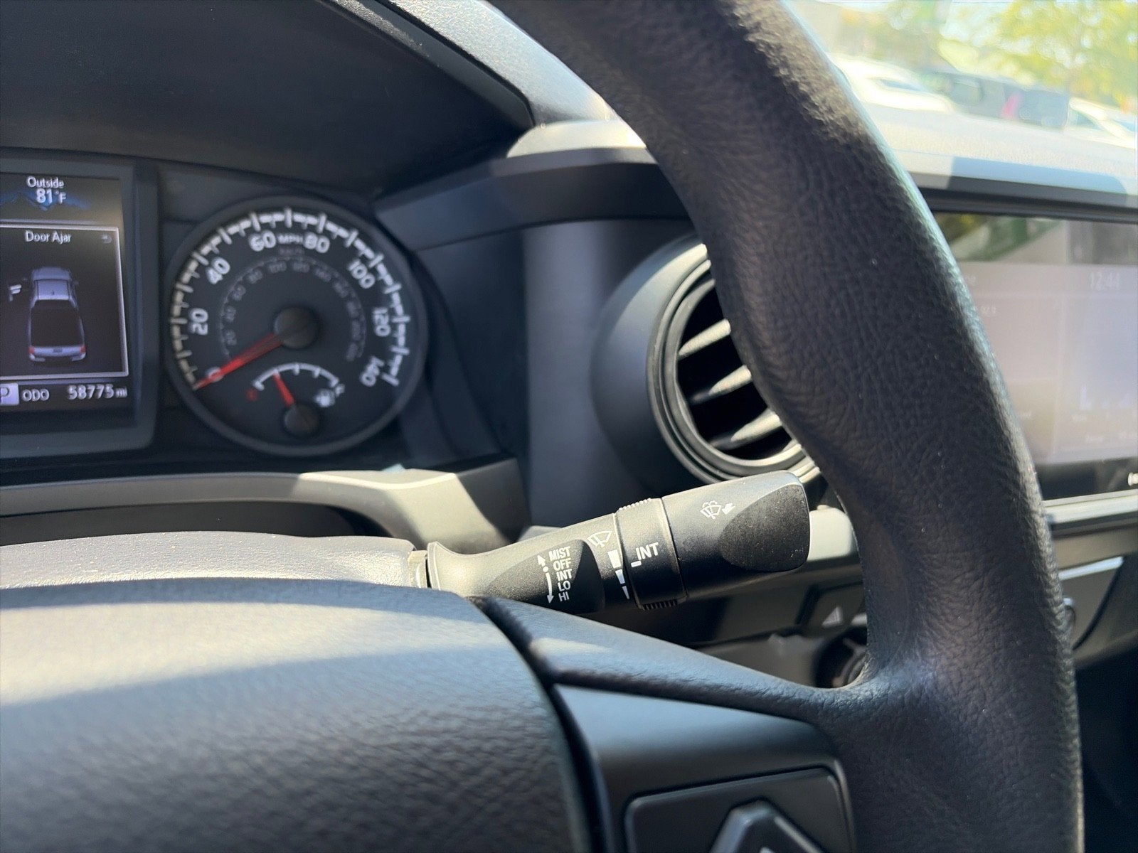 2022 Toyota Tacoma 2WD SR5