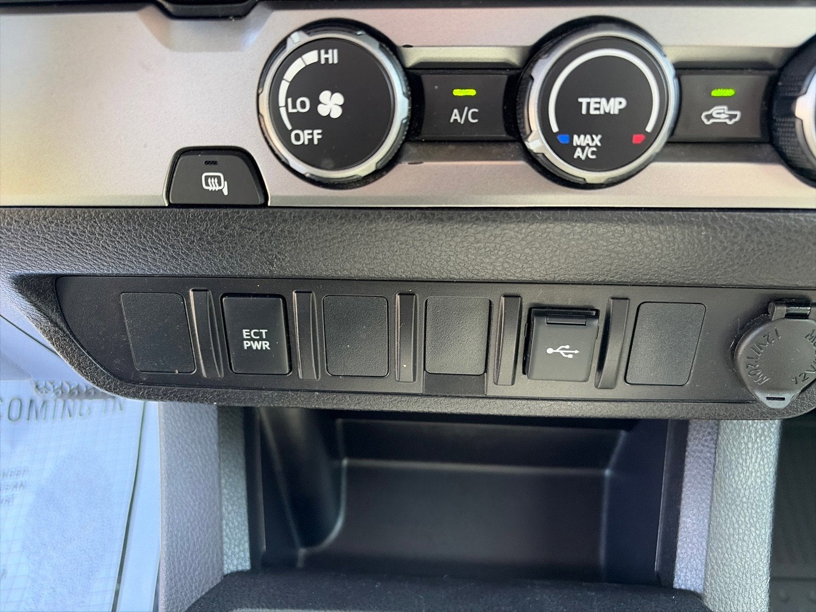 2022 Toyota Tacoma 2WD SR5