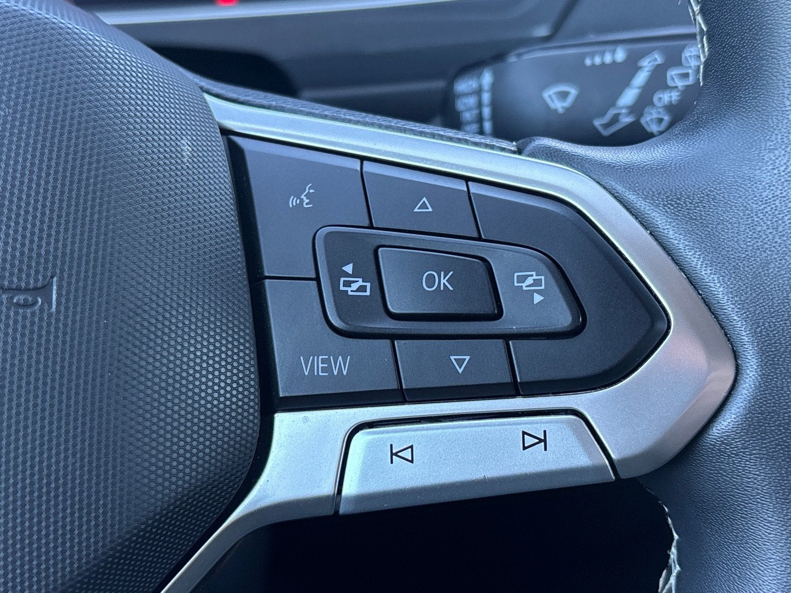 2023 Volkswagen Tiguan S
