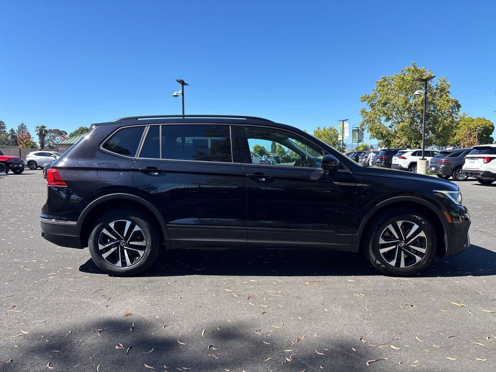 2023 Volkswagen Tiguan S