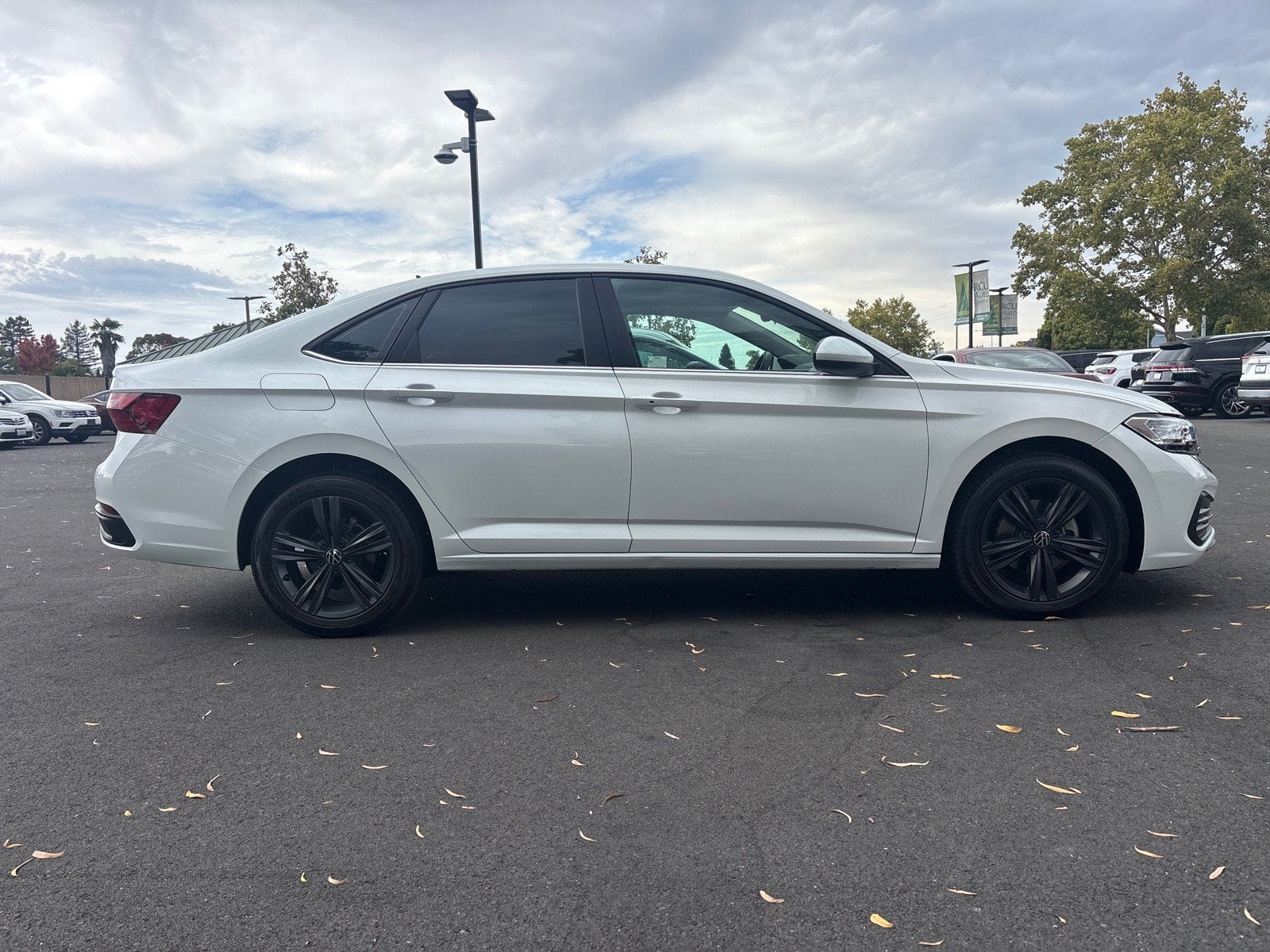 2024 Volkswagen Jetta SE