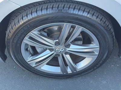 2019 Volkswagen Jetta R-Line