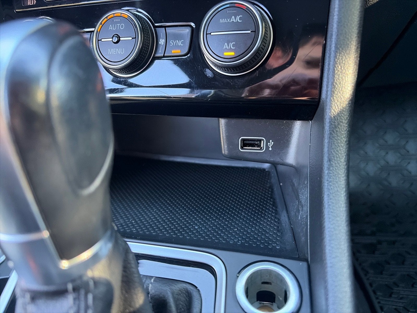 2019 Volkswagen Jetta R-Line