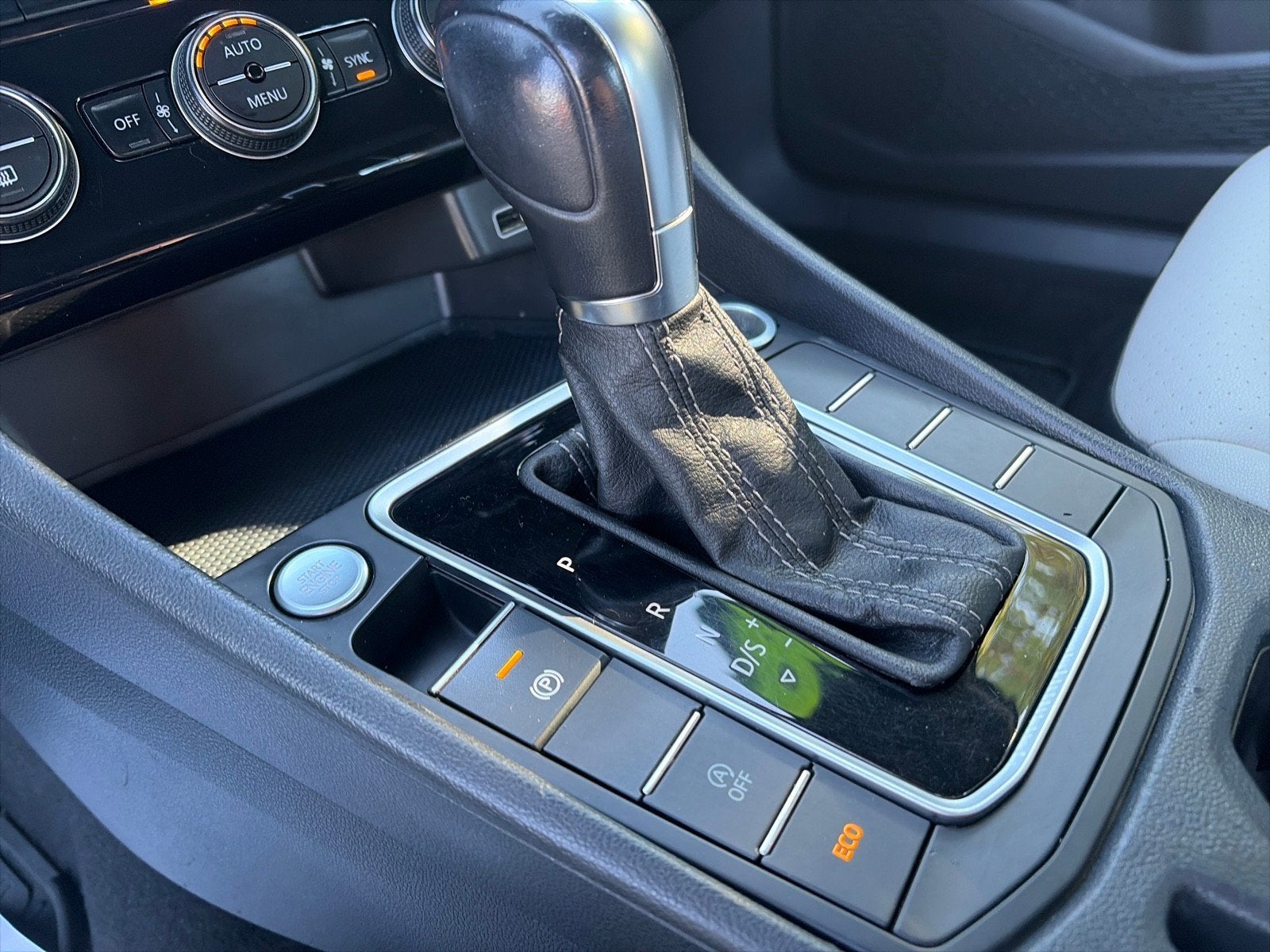 2019 Volkswagen Jetta R-Line