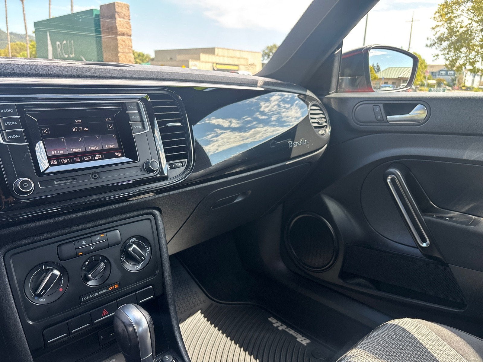 2017 Volkswagen Beetle 1.8T S