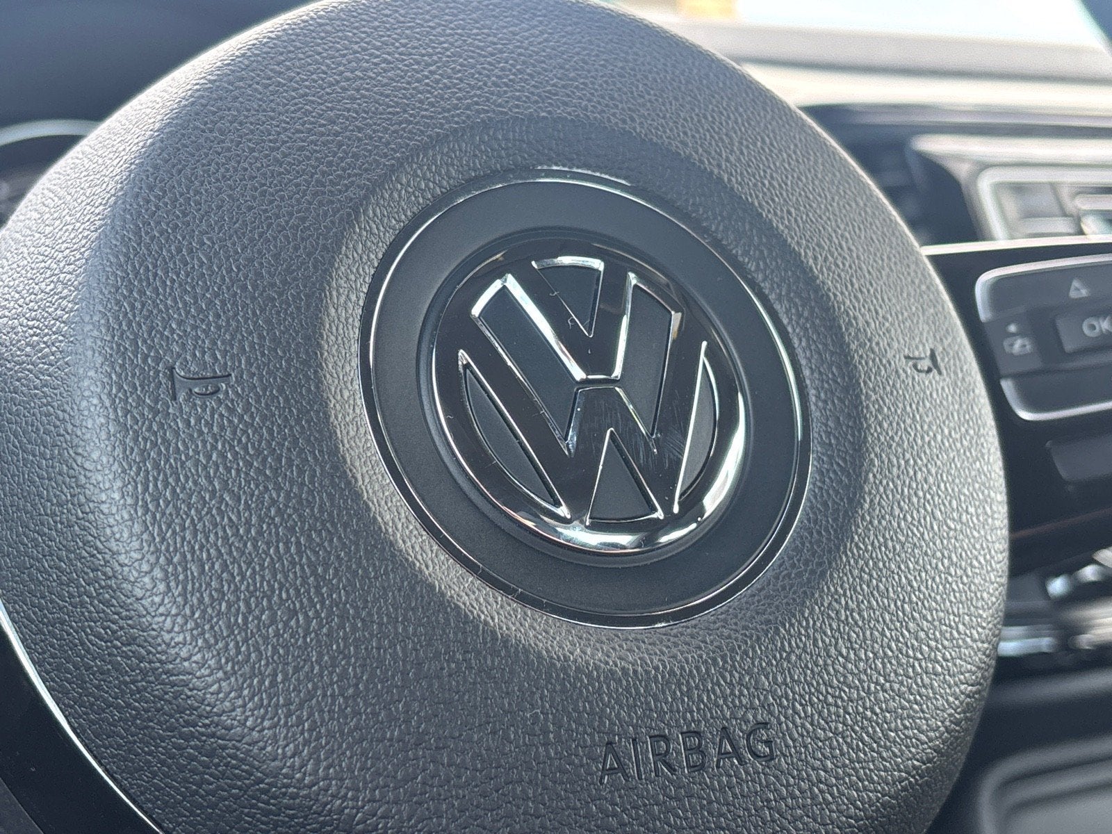 2017 Volkswagen Beetle 1.8T S