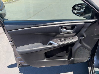 2017 Toyota Camry SE