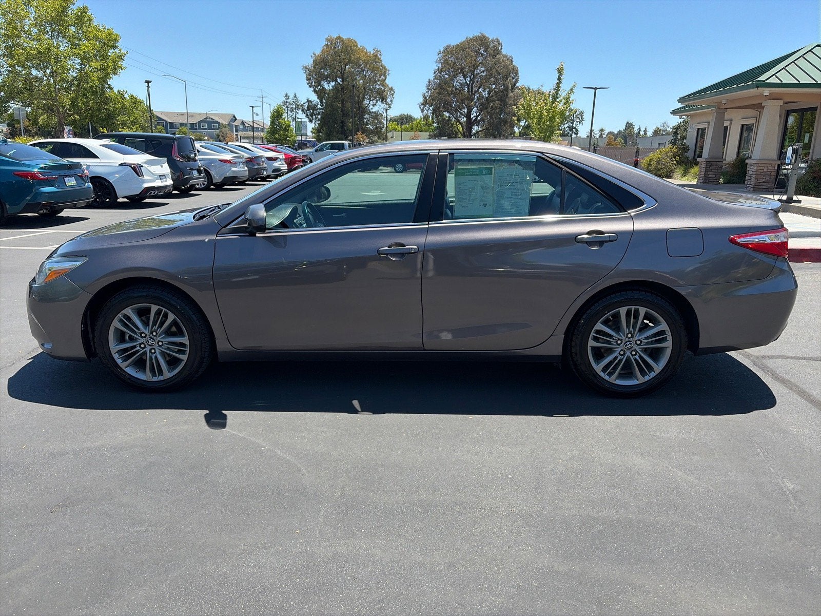 2017 Toyota Camry SE