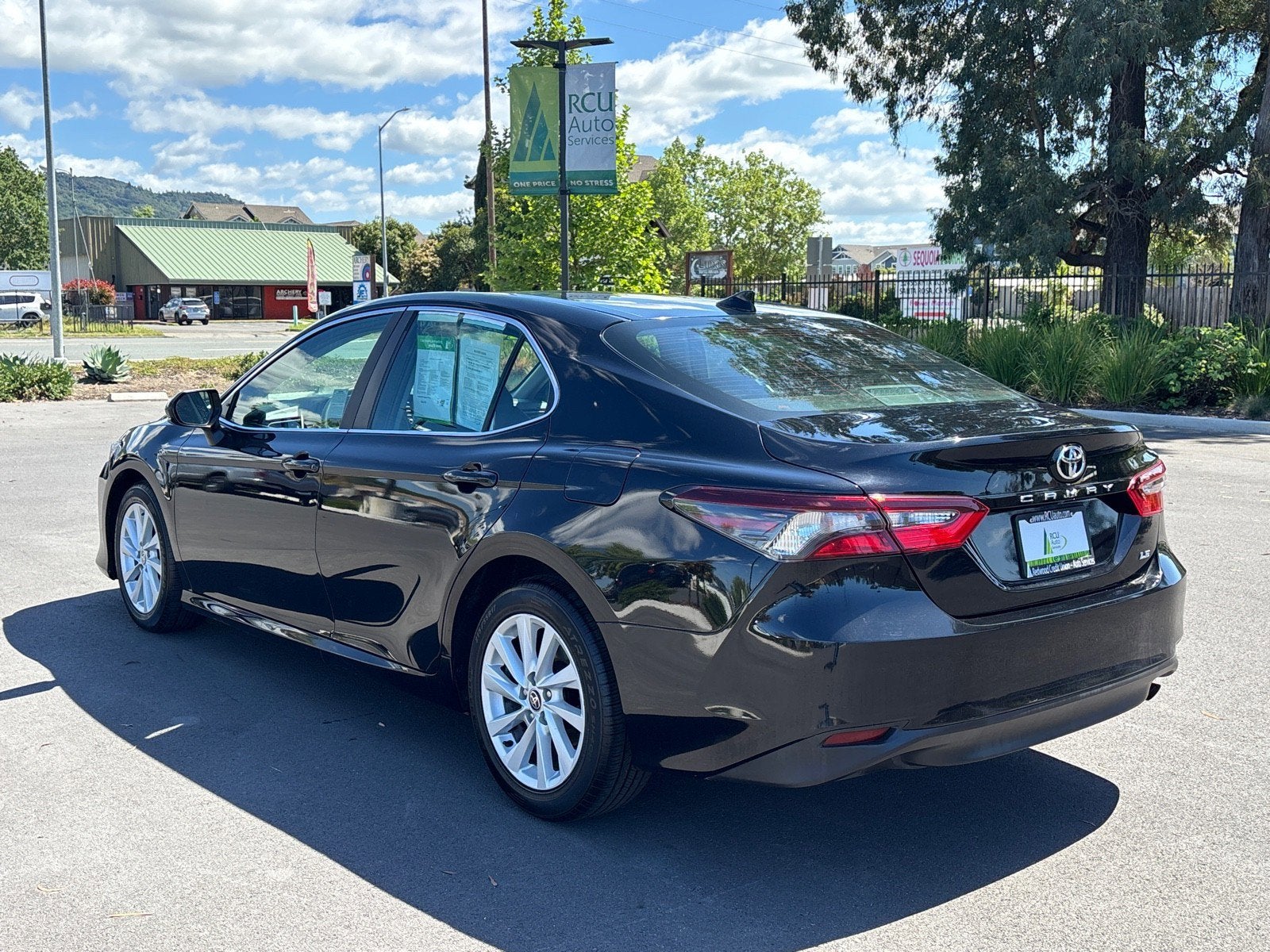 2022 Toyota Camry LE