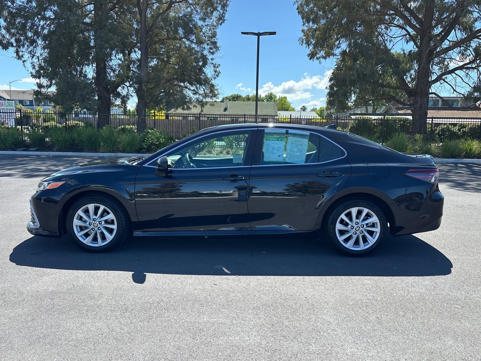 2022 Toyota Camry LE