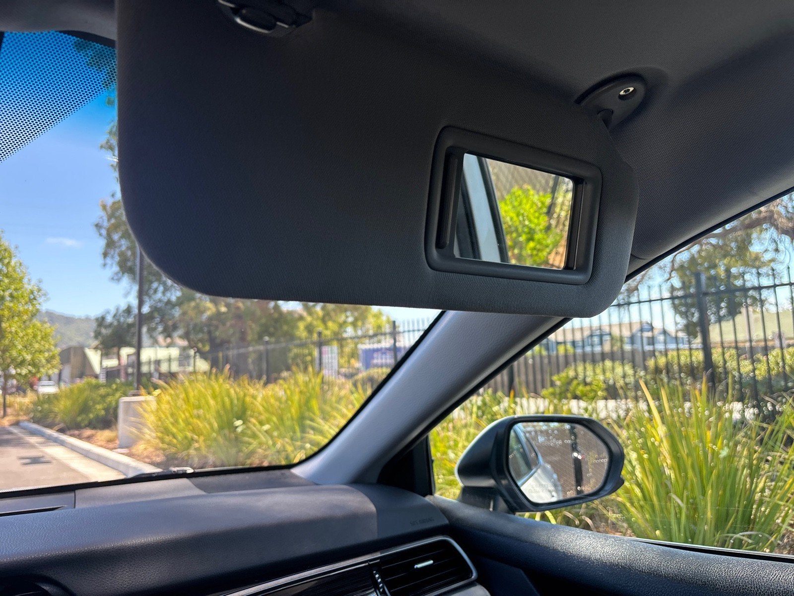 2020 Toyota Camry Hybrid LE