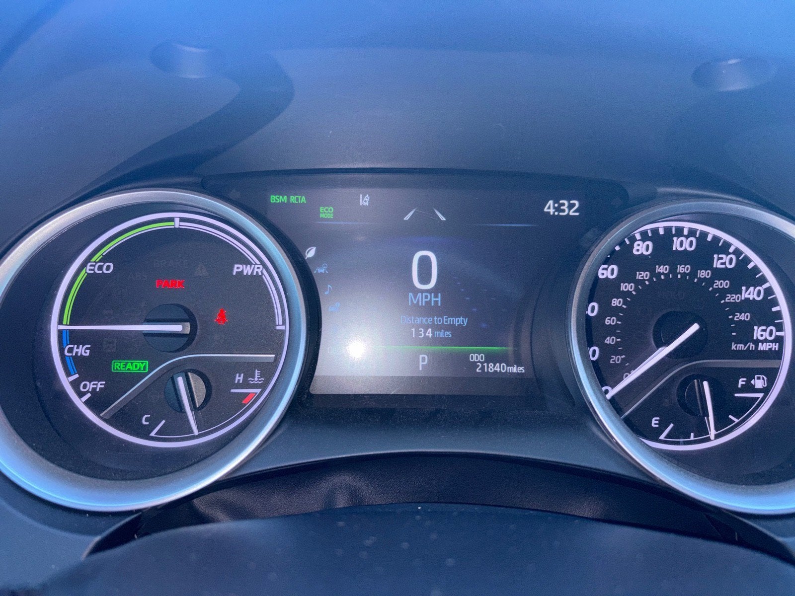 2024 Toyota Camry Hybrid XLE