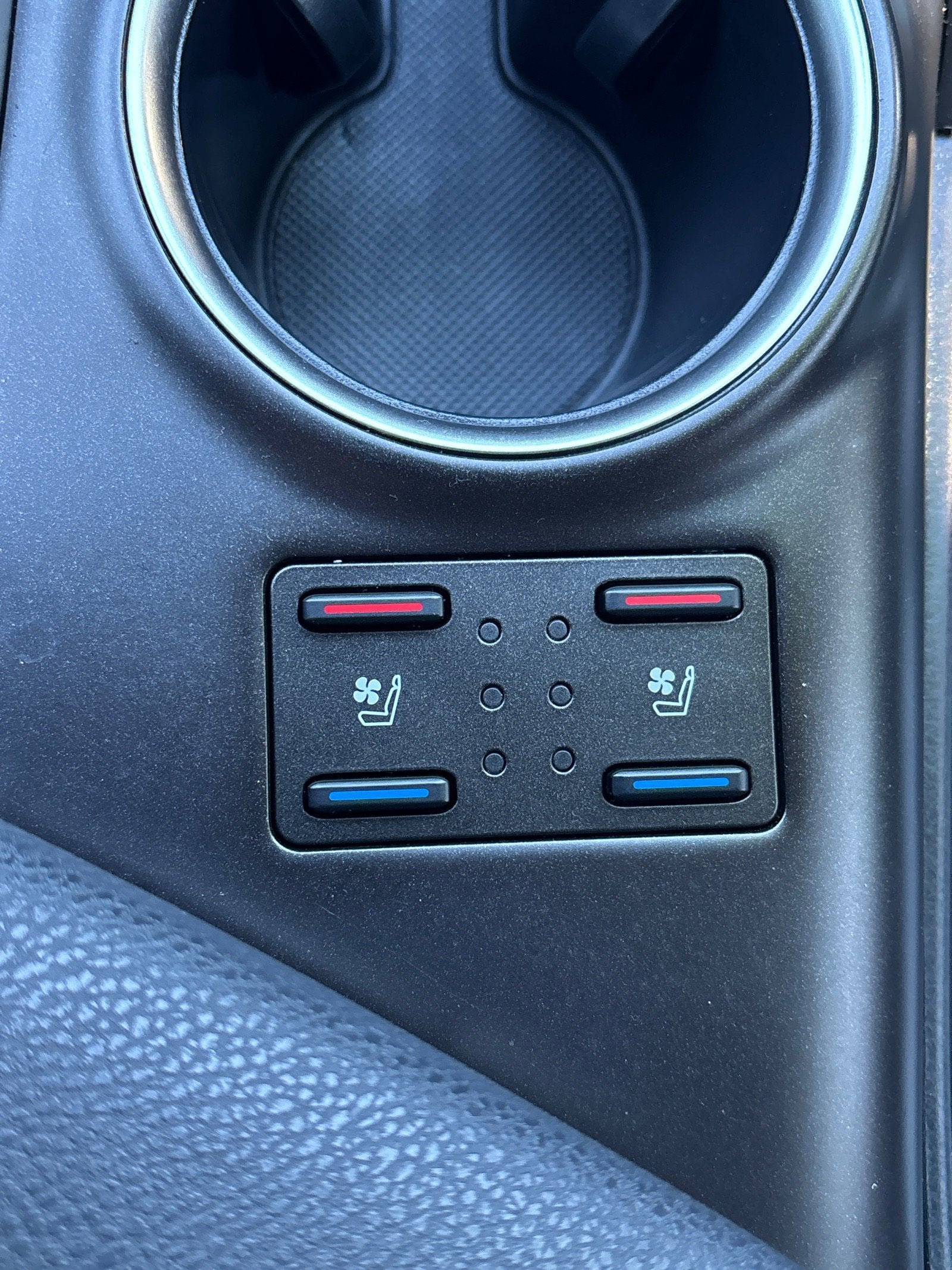 2024 Toyota Camry Hybrid XLE