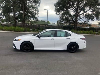 2022 Toyota Camry SE