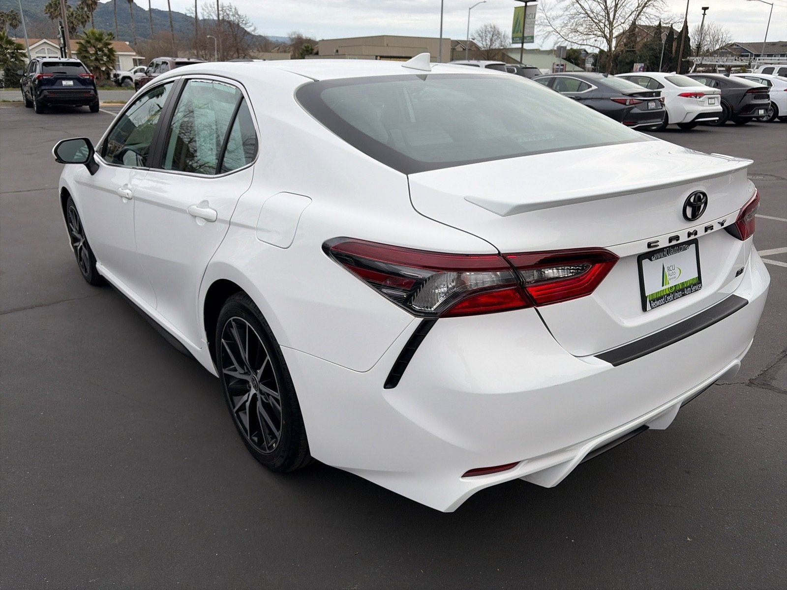 2023 Toyota Camry SE
