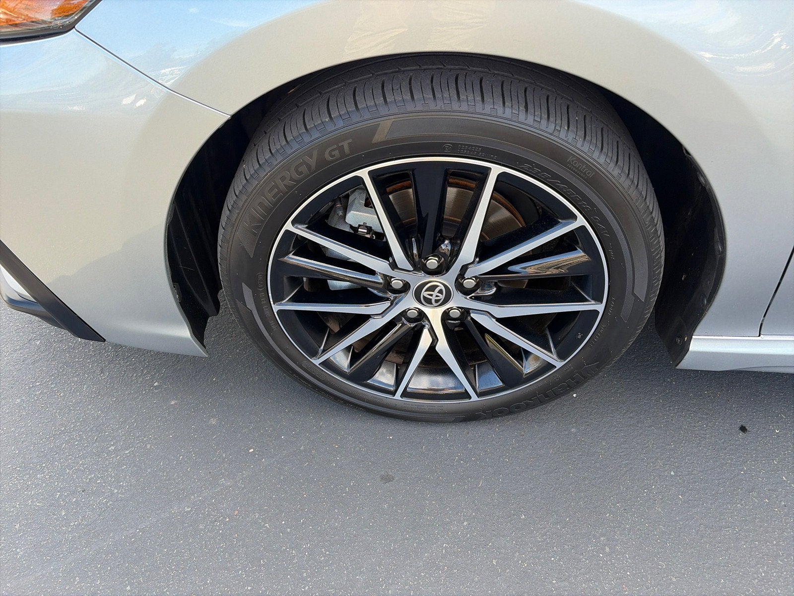 2021 Toyota Camry Hybrid SE