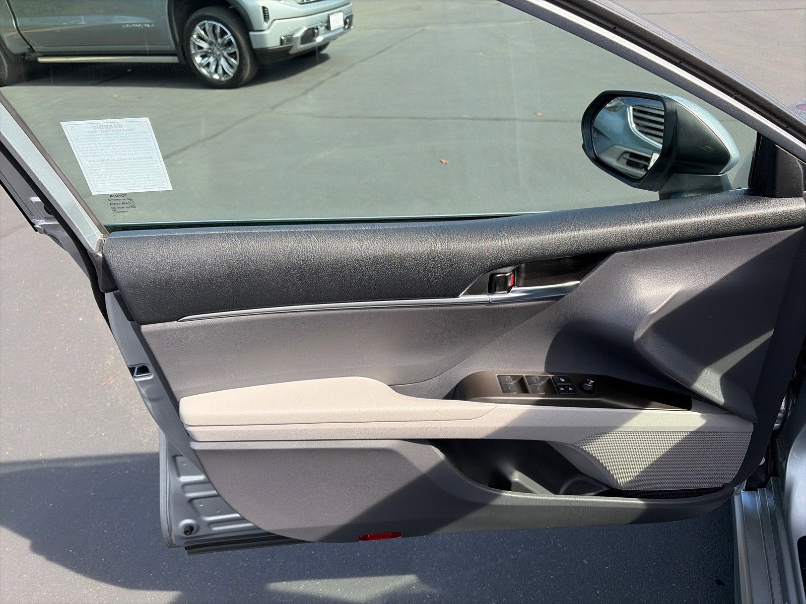 2021 Toyota Camry Hybrid SE