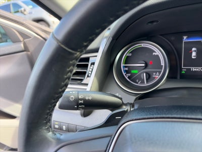 2021 Toyota Camry Hybrid SE